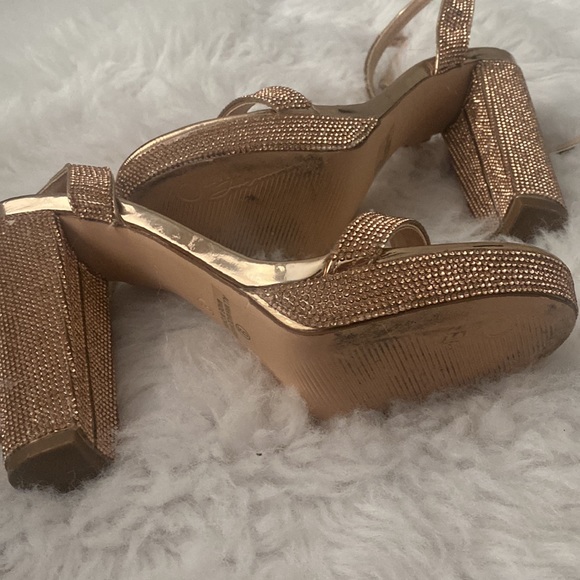 Olivia Jagarina Rose Gold Heels - Picture 3 of 8